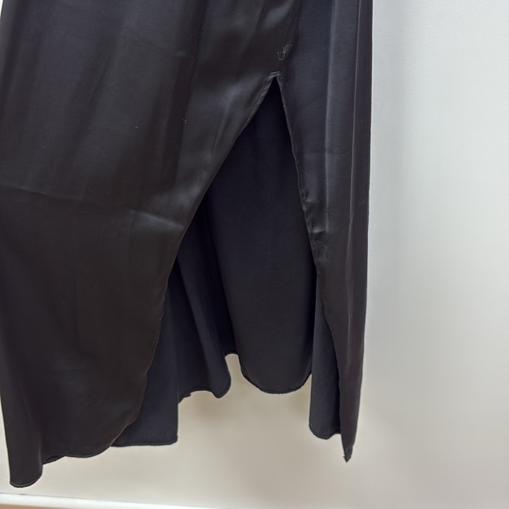 Abercrombie & Fitch Satin Sleeveless Scoopneck Slit Midi Slip Dress Black Large - Picture 7 of 12